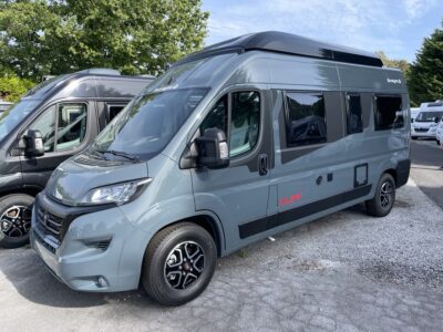 Campervan mit Aufstelldach "Roadrunner" - Sunlight Cliff 640 RT Adventure Edition